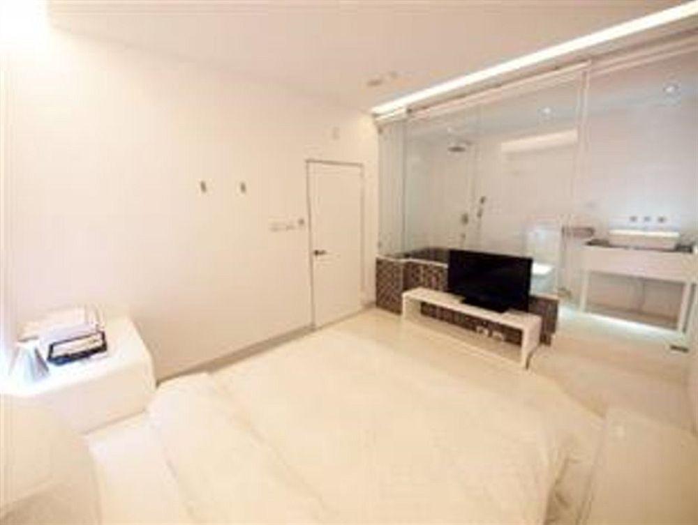 Bed and Breakfast Kenting The House Shanjiao Екстер'єр фото