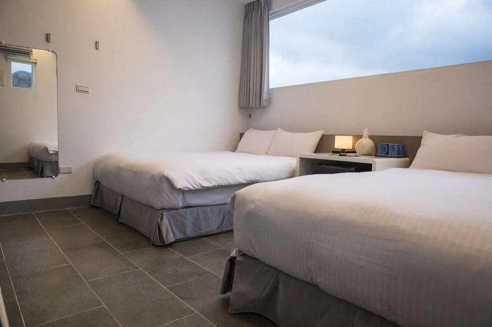 Bed and Breakfast Kenting The House Shanjiao Екстер'єр фото
